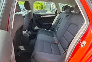 AUDI A4 Avant 2.0 PD TDI Reflexív MISANO RED Edition +Igényesen szervizelt +2X-s GARANCIA !!