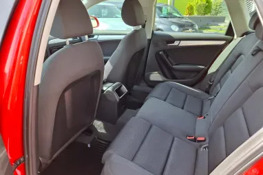 AUDI A4 Avant 2.0 PD TDI Reflexív MISANO RED Edition +Igényesen szervizelt +2X-s GARANCIA !!