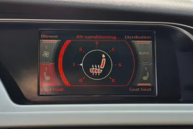 AUDI A4 Avant 2.0 PD TDI Reflexív MISANO RED Edition +Igényesen szervizelt +2X-s GARANCIA !!