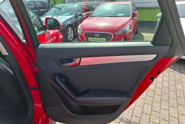 AUDI A4 Avant 2.0 PD TDI Reflexív MISANO RED Edition +Igényesen szervizelt +2X-s GARANCIA !!