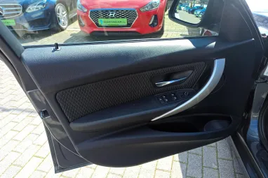 BMW 316d Mineral Grey Metallic +Első Tulajdonostól +Vezetett Szervizkönyv +2X-s GARANCIA !!