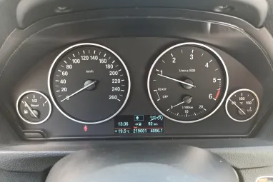 BMW 316d Mineral Grey Metallic +Első Tulajdonostól +Vezetett Szervizkönyv +2X-s GARANCIA !!