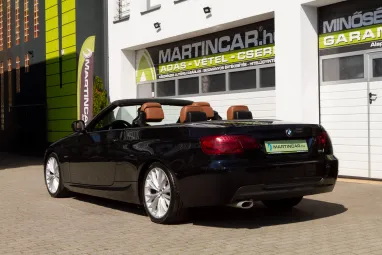 BMW 320d (Automata) Full Extra + Gyári Fényezés + Végig Vezetett Szervízkönyv + 2X-s GARANCIA !!