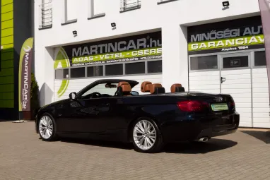 BMW 320d (Automata) Full Extra + Gyári Fényezés + Végig Vezetett Szervízkönyv + 2X-s GARANCIA !!