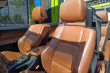 BMW 320d (Automata) Full Extra + Gyári Fényezés + Végig Vezetett Szervízkönyv + 2X-s GARANCIA !!