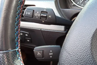 BMW 320d (Automata) Full Extra + Gyári Fényezés + Végig Vezetett Szervízkönyv + 2X-s GARANCIA !!