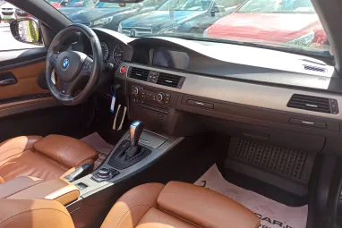 BMW 320d (Automata) Full Extra + Gyári Fényezés + Végig Vezetett Szervízkönyv + 2X-s GARANCIA !!