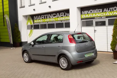 FIAT GRANDE PUNTO 1.4 8V Dynamic Grey Metallic +Első Tulajdonostól +Keveset futott +2X-s GARANCIA !!