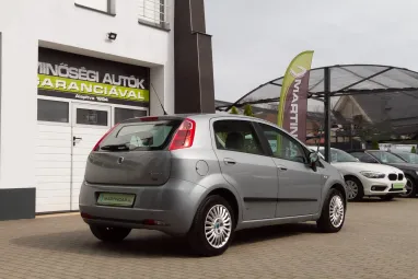 FIAT GRANDE PUNTO 1.4 8V Dynamic Grey Metallic +Első Tulajdonostól +Keveset futott +2X-s GARANCIA !!