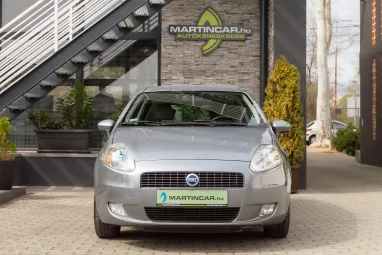 FIAT GRANDE PUNTO 1.4 8V Dynamic Grey Metallic +Első Tulajdonostól +Keveset futott +2X-s GARANCIA !!