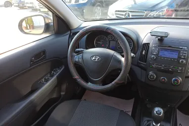HYUNDAI I30 i30u 1.4 DOHC Life Phantom Black Pearl +Keveset futott +Igényes állapot 2X-s GARANCIA !!