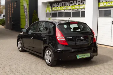 HYUNDAI I30 i30u 1.4 DOHC Life Phantom Black Pearl +Keveset futott +Igényes állapot 2X-s GARANCIA !!