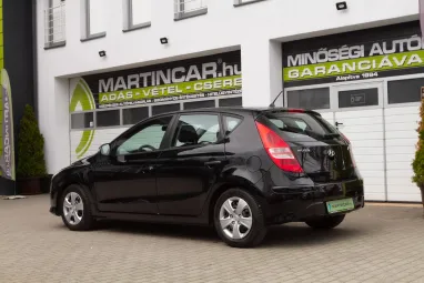 HYUNDAI I30 i30u 1.4 DOHC Life Phantom Black Pearl +Keveset futott +Igényes állapot 2X-s GARANCIA !!