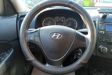 HYUNDAI I30 i30u 1.4 DOHC Life Phantom Black Pearl +Keveset futott +Igényes állapot 2X-s GARANCIA !!