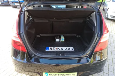 HYUNDAI I30 i30u 1.4 DOHC Life Phantom Black Pearl +Keveset futott +Igényes állapot 2X-s GARANCIA !!