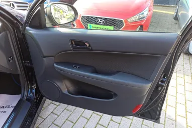 HYUNDAI I30 i30u 1.4 DOHC Life Phantom Black Pearl +Keveset futott +Igényes állapot 2X-s GARANCIA !!