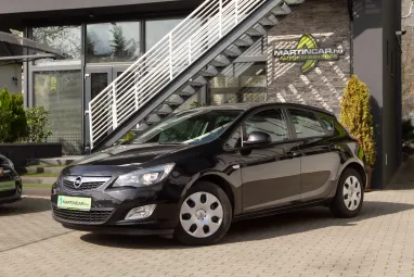 OPEL ASTRA J 1.7 CDTI Enjoy Saphireschwarz +Magyar Autó +Friss Műszaki +Keveset futott +2X-s GARANCIA !!