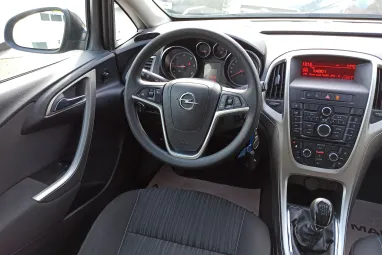 OPEL ASTRA J 1.7 CDTI Enjoy Saphireschwarz +Magyar Autó +Friss Műszaki +Keveset futott +2X-s GARANCIA !!