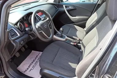 OPEL ASTRA J 1.7 CDTI Enjoy Saphireschwarz +Magyar Autó +Friss Műszaki +Keveset futott +2X-s GARANCIA !!