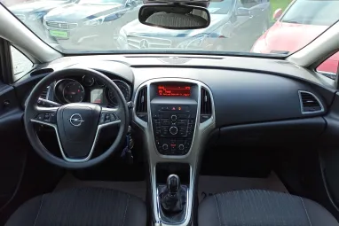 OPEL ASTRA J 1.7 CDTI Enjoy Saphireschwarz +Magyar Autó +Friss Műszaki +Keveset futott +2X-s GARANCIA !!