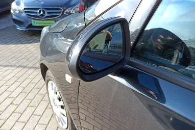 OPEL CORSA E 1.4 Selection Black Sapphire +Magasan felszerelt + Végig Vez.Szervizkönyv +2X-s GARANCIA !!