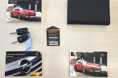 OPEL CORSA E 1.4 Selection Black Sapphire +Magasan felszerelt + Végig Vez.Szervizkönyv +2X-s GARANCIA !!