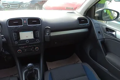 VOLKSWAGEN GOLF VI 1.6 TDi Trendline United Gray Metallic +Első Tulajdonostól +Végig Vez.Szervizkönyv +2X-s GARANCIA !!