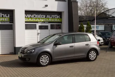VOLKSWAGEN GOLF VI 1.6 TDi Trendline United Gray Metallic +Első Tulajdonostól +Végig Vez.Szervizkönyv +2X-s GARANCIA !!