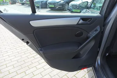 VOLKSWAGEN GOLF VI 1.6 TDi Trendline United Gray Metallic +Első Tulajdonostól +Végig Vez.Szervizkönyv +2X-s GARANCIA !!