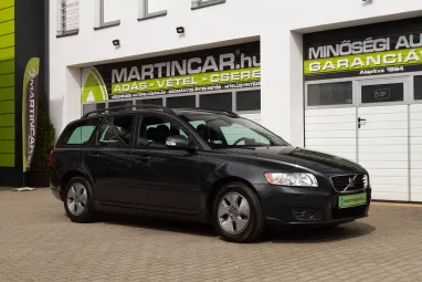 VOLVO V50 1.6 D DRIVe Momentum Titánium GRAY +Első Tulajdonos +Kiemelkedő állapot +2X-s GARANCIA !!