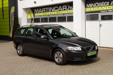 VOLVO V50 1.6 D DRIVe Momentum Titánium GRAY +Első Tulajdonos +Kiemelkedő állapot +2X-s GARANCIA !!