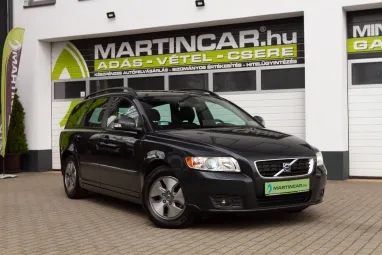 VOLVO V50 1.6 D DRIVe Momentum Titánium GRAY +Első Tulajdonos +Kiemelkedő állapot +2X-s GARANCIA !!
