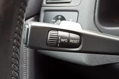 VOLVO V50 1.6 D DRIVe Momentum Titánium GRAY +Első Tulajdonos +Kiemelkedő állapot +2X-s GARANCIA !!
