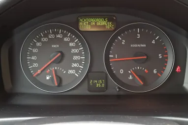 VOLVO V50 1.6 D DRIVe Momentum Titánium GRAY +Első Tulajdonos +Kiemelkedő állapot +2X-s GARANCIA !!