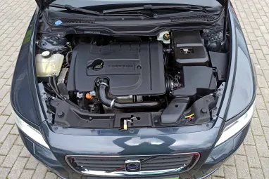 VOLVO V50 1.6 D DRIVe Momentum Titánium GRAY +Első Tulajdonos +Kiemelkedő állapot +2X-s GARANCIA !!