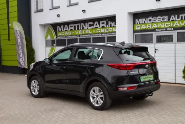 KIA SPORTAGE 2.0 CRDI Silver 4WD Black Pearl +Végig Vez. Szervizkönyv +Mint az ÚJ +Friss Műszaki +2X-s GARANCIA !