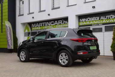KIA SPORTAGE 2.0 CRDI Silver 4WD Black Pearl +Végig Vez. Szervizkönyv +Mint az ÚJ +Friss Műszaki +2X-s GARANCIA !