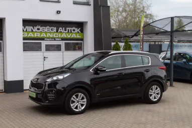 KIA SPORTAGE 2.0 CRDI Silver 4WD Black Pearl +Végig Vez. Szervizkönyv +Mint az ÚJ +Friss Műszaki +2X-s GARANCIA !