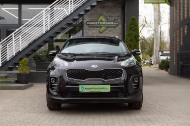 KIA SPORTAGE 2.0 CRDI Silver 4WD Black Pearl +Végig Vez. Szervizkönyv +Mint az ÚJ +Friss Műszaki +2X-s GARANCIA !