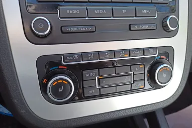 VOLKSWAGEN EOS 1.4 TSI White Gold Pearl +Első Tulajdonostól +Végig Vez. Szervizkönyv +2X-s GARANCIA !!