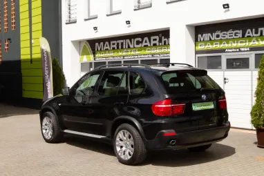 BMW X5 3.0 sd (Automata) Black Sapphire Metallic +Panoráma +Igényes állapot +2X-s GARANCIA !!