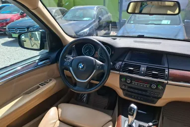 BMW X5 3.0 sd (Automata) Black Sapphire Metallic +Panoráma +Igényes állapot +2X-s GARANCIA !!