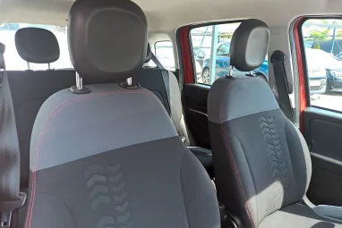 FIAT PANDA 1.2 8V Easy Red Love +Első Tulajdonostól +Friss Műszaki +Keveset futott +2X-s GARANCIA !!