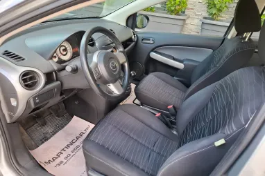 MAZDA 2 1.3i CE TOP Aluminium Grey Metallic +Első Tulajdonostól +Friss Műszaki +2X-s GARANCIA !!