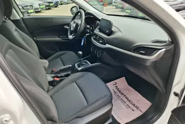 FIAT TIPO 1.4 16V Mirror Eredeti Magyar Autó +1. Tulajdonos + Full Vez. Szervízkönyv +2X-s GARANCIA !!