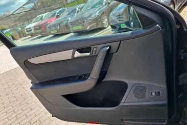VOLKSWAGEN PASSAT VII Variant 2.0 CR TDI Comfortline BMT DSG SPORT +Deep Black +Igényes állapot +Vezérlés csere +2X-s GARANCIA !!