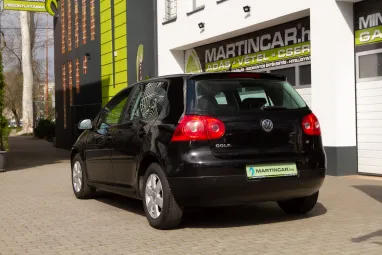VOLKSWAGEN GOLF V 1.6 Trendline Sport Edition +Black Magic Metalic +Igényes állapot +Friss Vizsga +2X-s GARANCIA !!