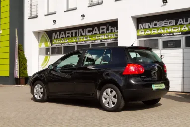VOLKSWAGEN GOLF V 1.6 Trendline Sport Edition +Black Magic Metalic +Igényes állapot +Friss Vizsga +2X-s GARANCIA !!