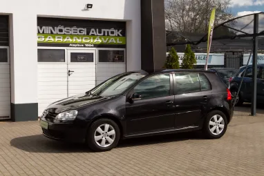 VOLKSWAGEN GOLF V 1.6 Trendline Sport Edition +Black Magic Metalic +Igényes állapot +Friss Vizsga +2X-s GARANCIA !!
