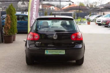VOLKSWAGEN GOLF V 1.6 Trendline Sport Edition +Black Magic Metalic +Igényes állapot +Friss Vizsga +2X-s GARANCIA !!